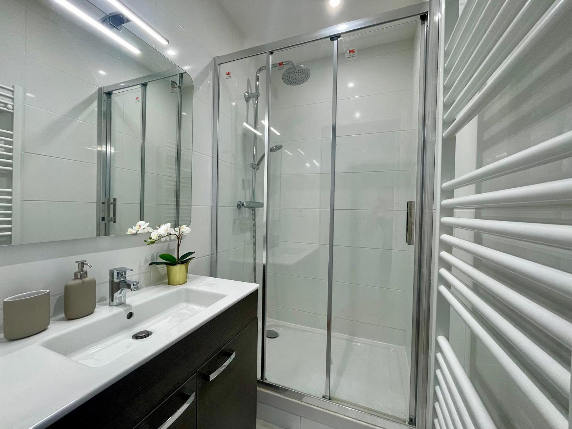 Bngo I Le Spacieux I 3 Chambres, 2 Salles De Bain, Parking Prive Gratuit, 8 Personnes, Vieux Lyon Hypercentre Exteriér fotografie