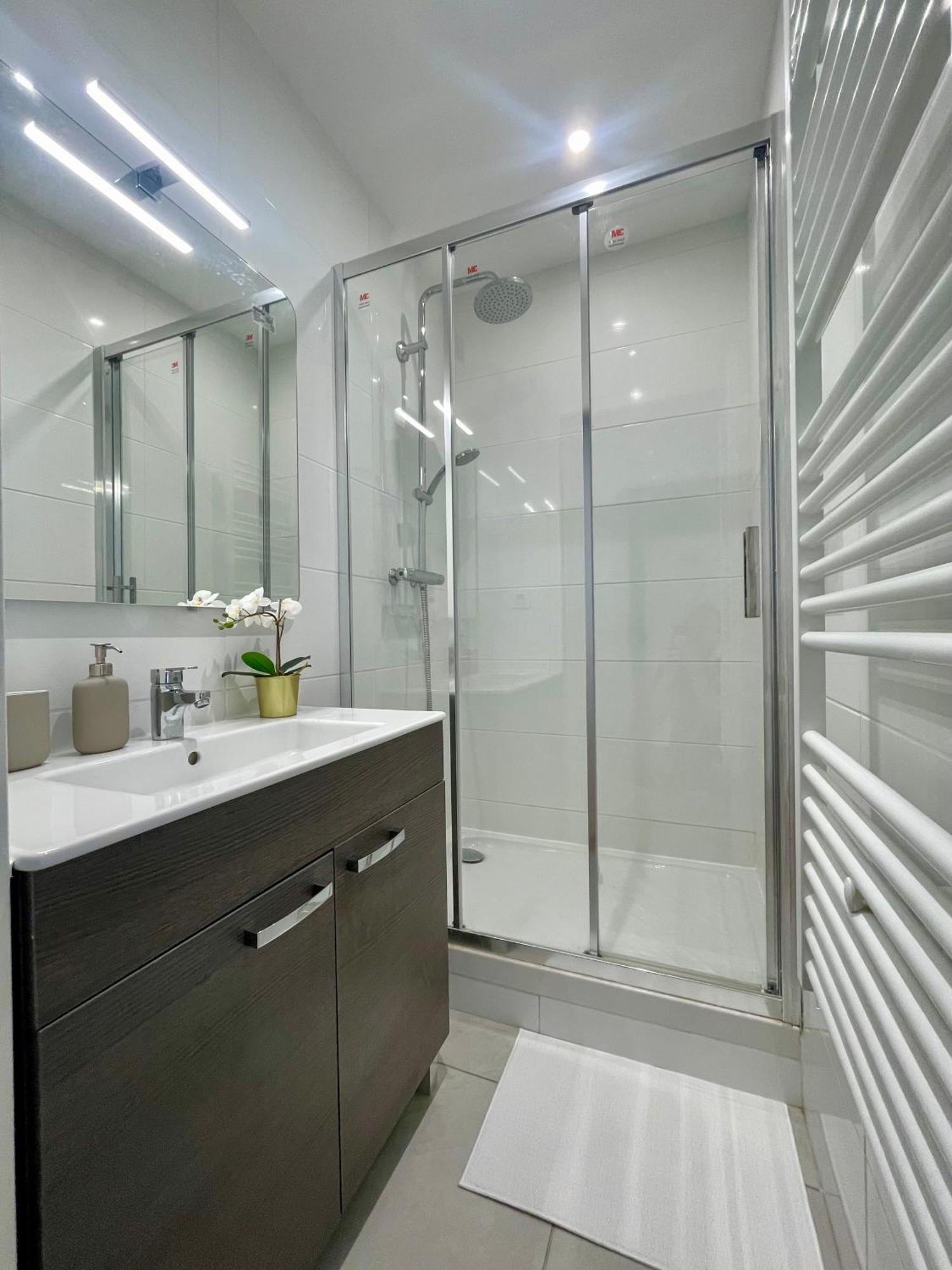 Bngo I Le Spacieux I 3 Chambres, 2 Salles De Bain, Parking Prive Gratuit, 8 Personnes, Vieux Lyon Hypercentre Exteriér fotografie